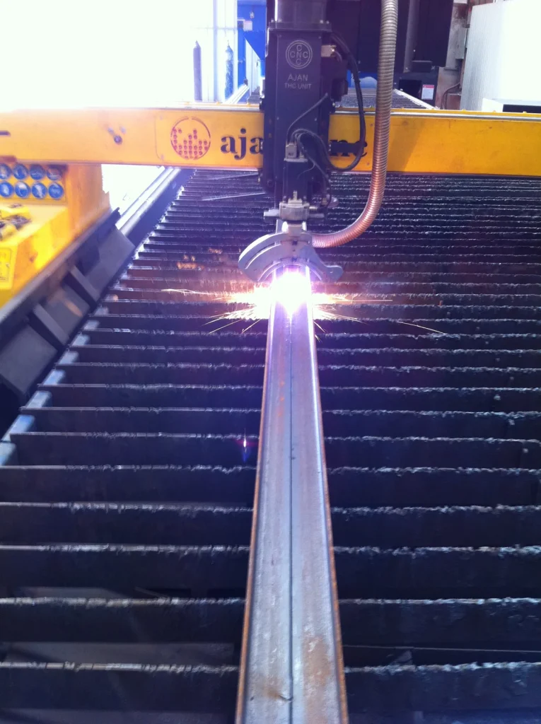 Plasma and flame cutting
